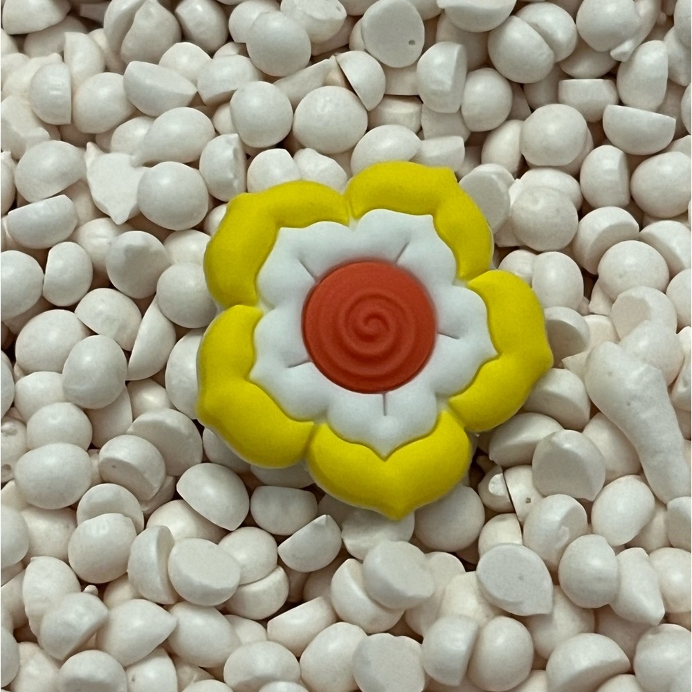 Yellow Flower 🌼 Shoe Charm